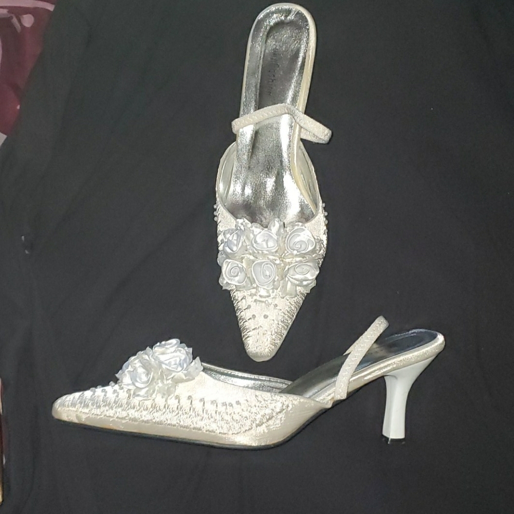 White John Fashion pointed toe sling back pumps